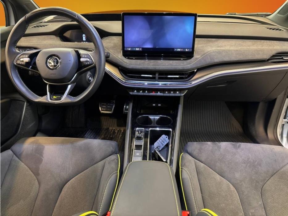 SKODA Enyaq 2024