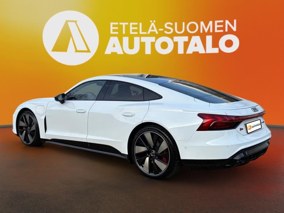 AUDI RS e-tron GT 2024