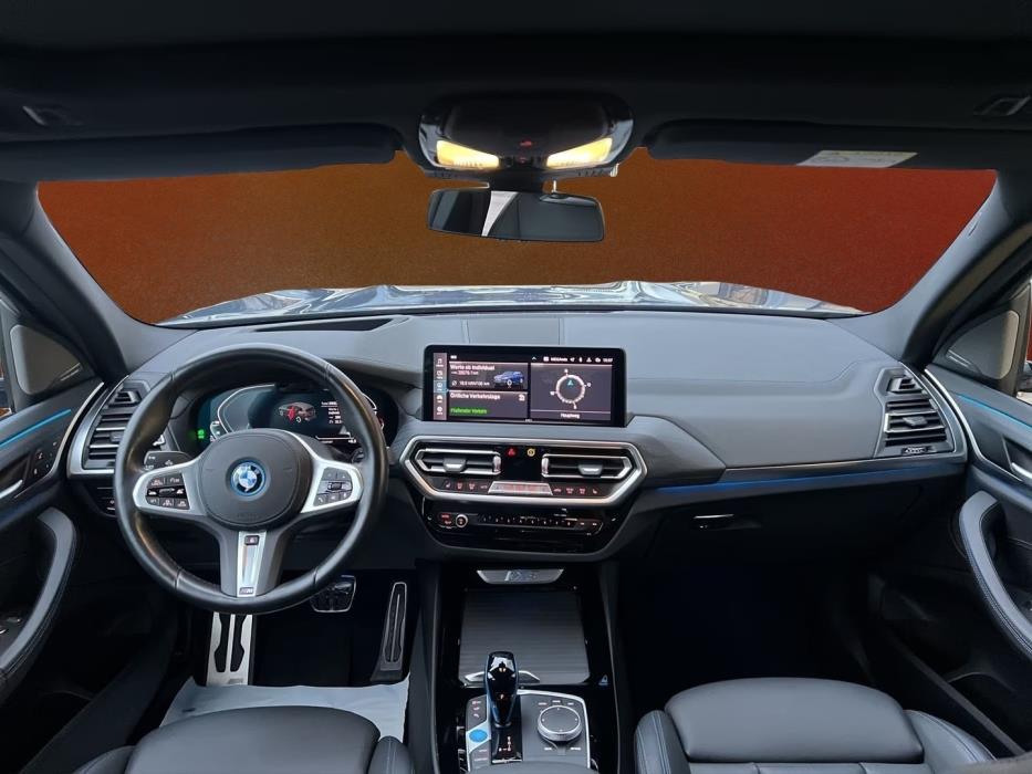 BMW iX3 2023