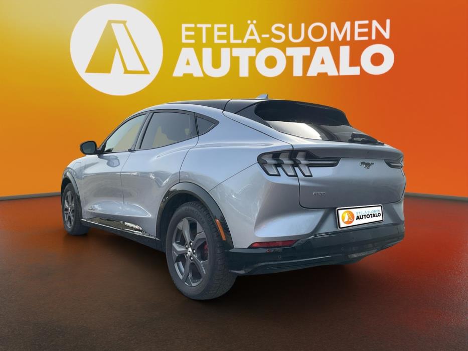 FORD Mustang Mach-E 2022