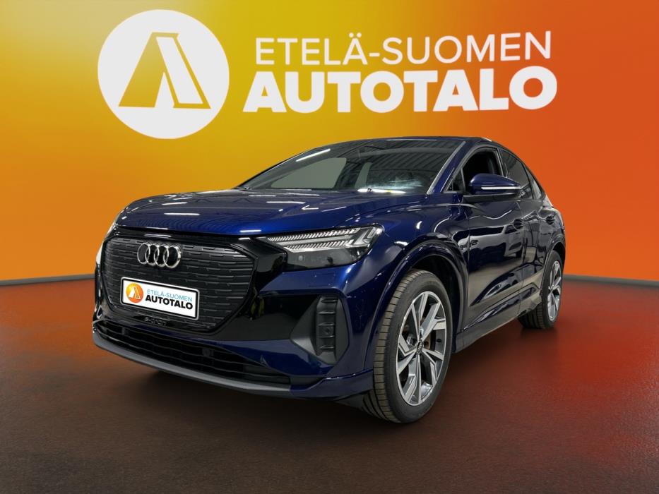 AUDI Q4 e-tron 2022