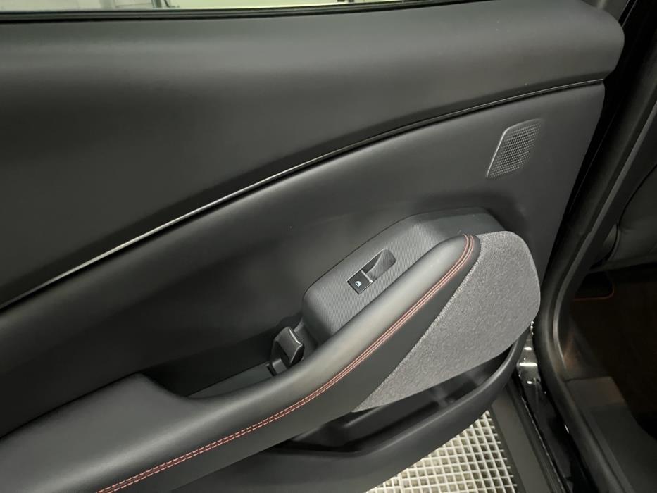 FORD Mustang Mach-E 2023