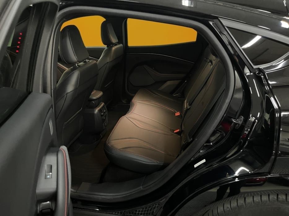 FORD Mustang Mach-E 2023