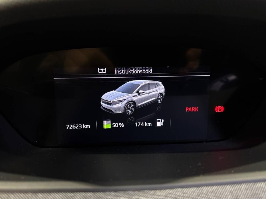 SKODA Enyaq 2023