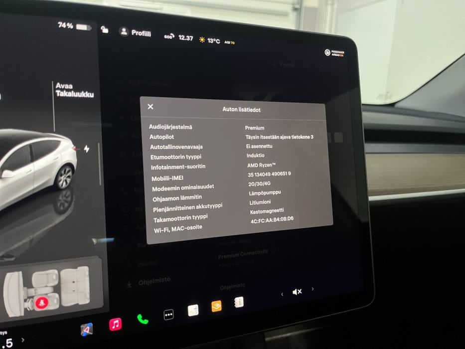 TESLA Model Y 2023