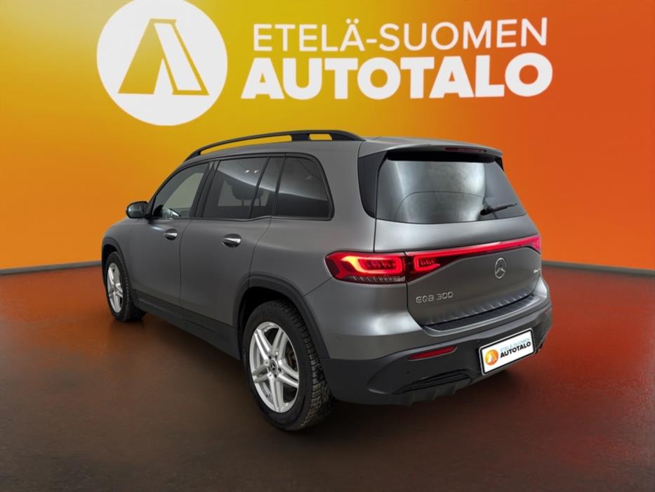 MERCEDES-BENZ EQB 2023