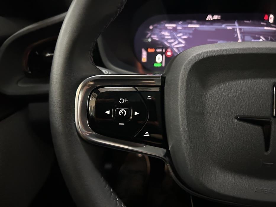 POLESTAR 2 2024
