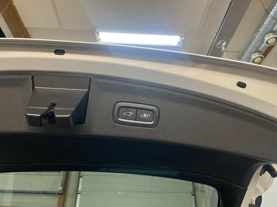 POLESTAR 2 2023