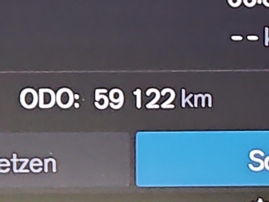 VOLVO XC40 2024