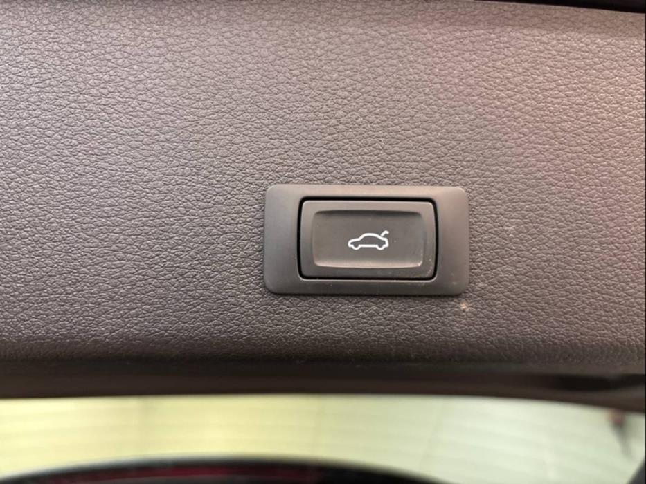 AUDI Q8 e-tron 2024