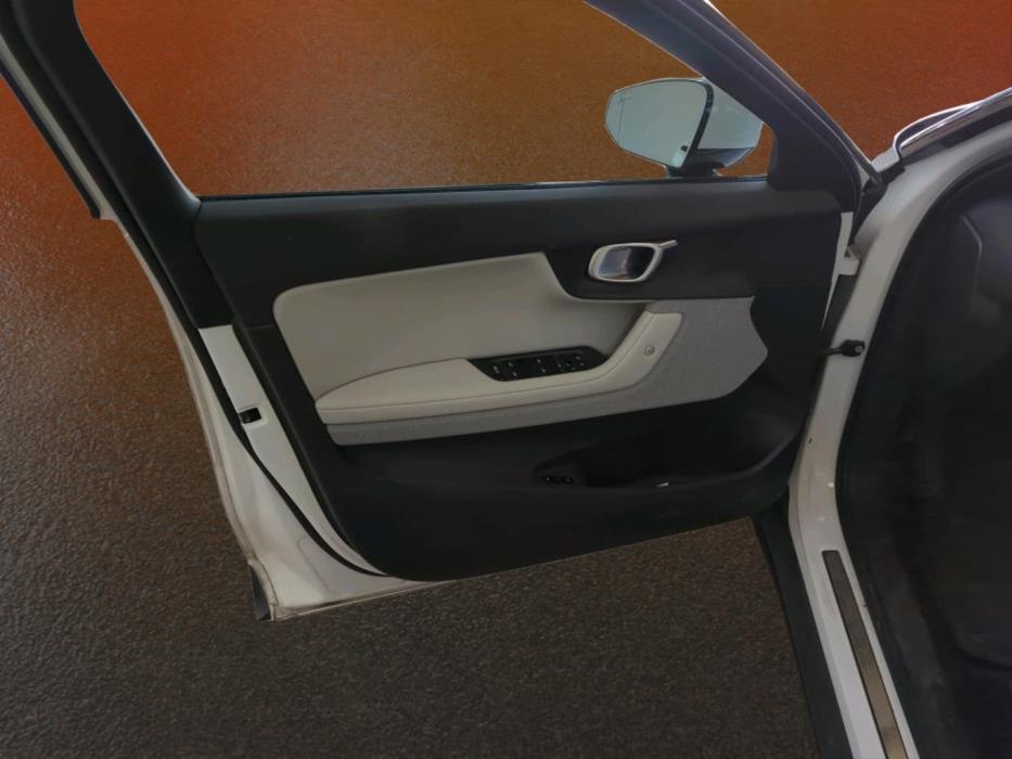 POLESTAR 2 2023