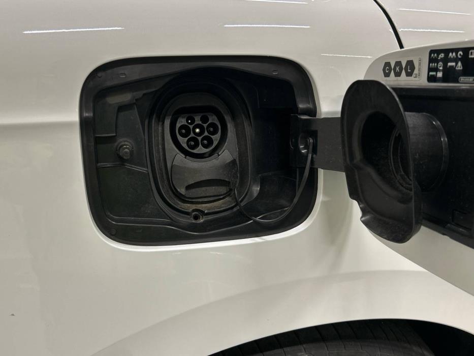 SKODA Enyaq 2023