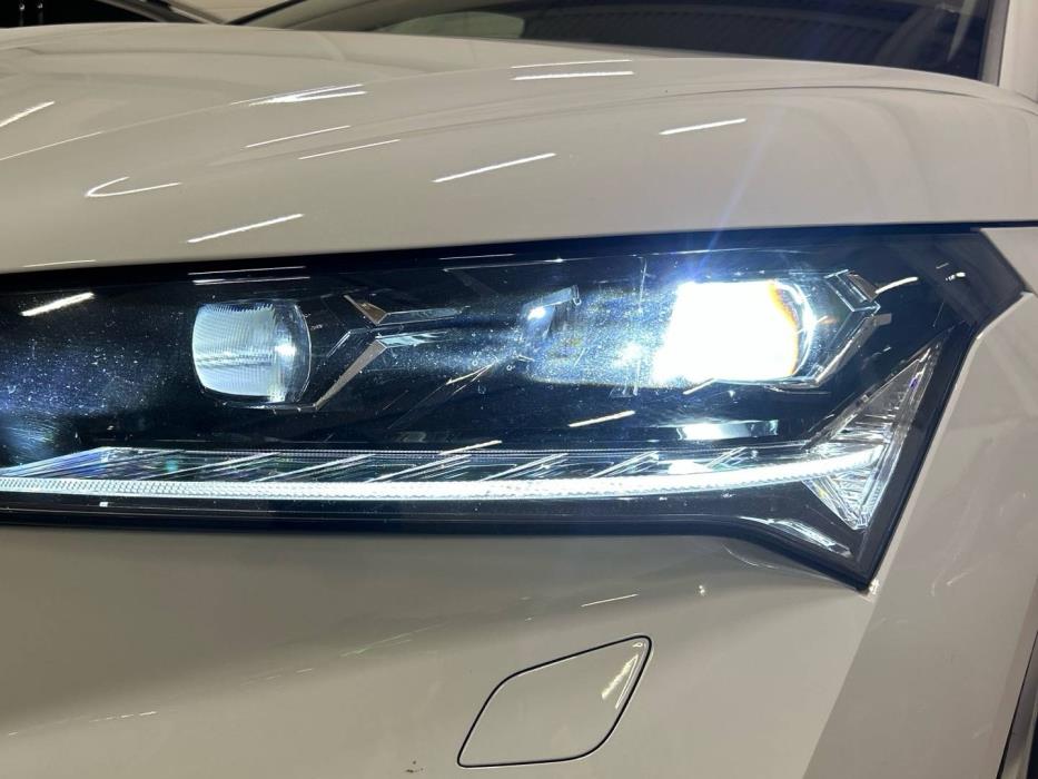 SKODA Enyaq 2023