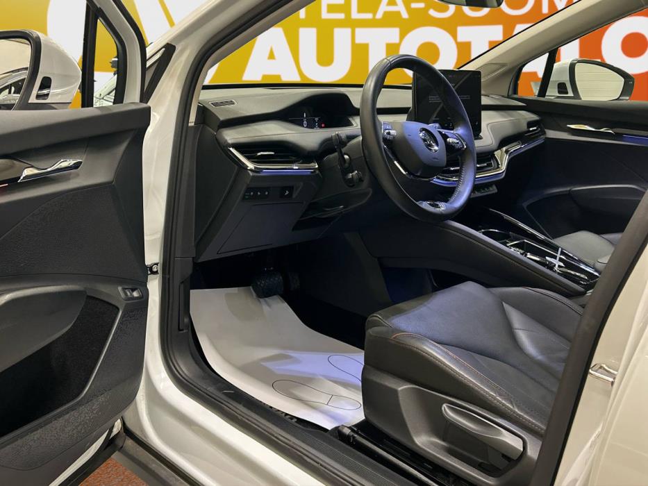 SKODA Enyaq 2023