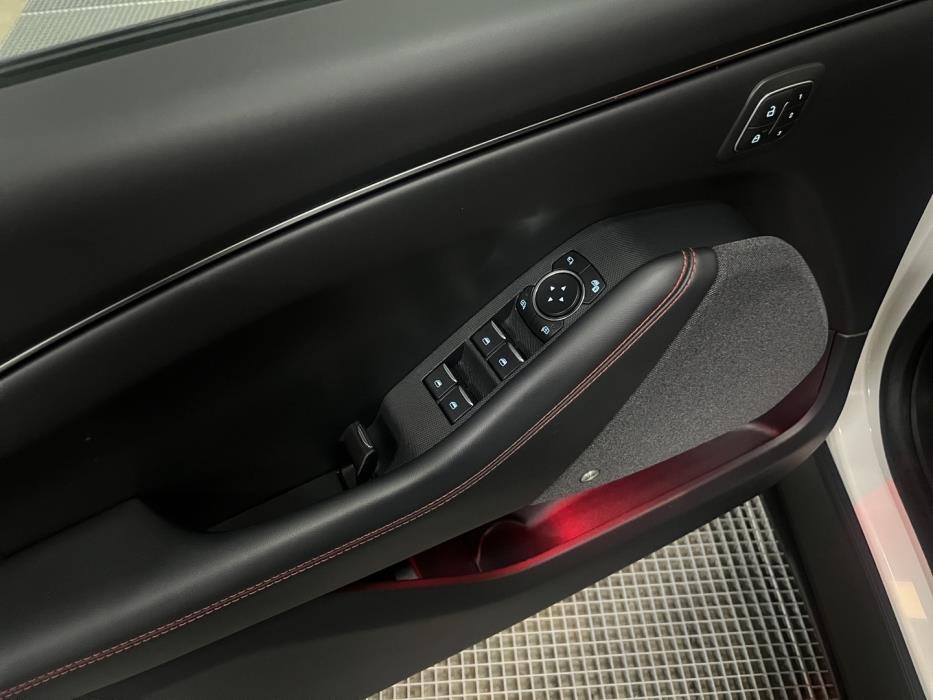 FORD Mustang Mach-E 2022