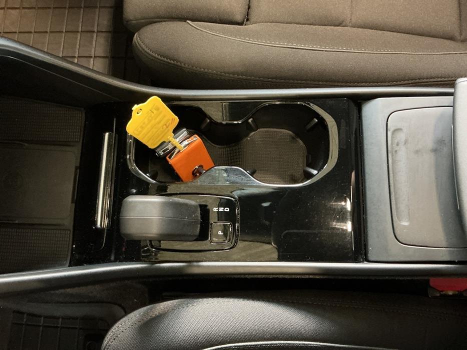 VOLVO C40 2024