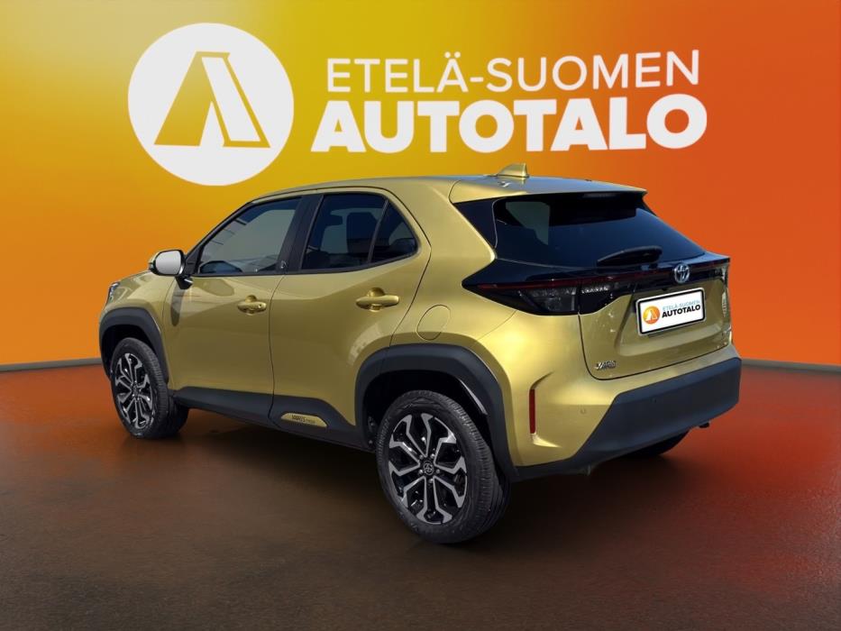 TOYOTA Yaris Cross 2022