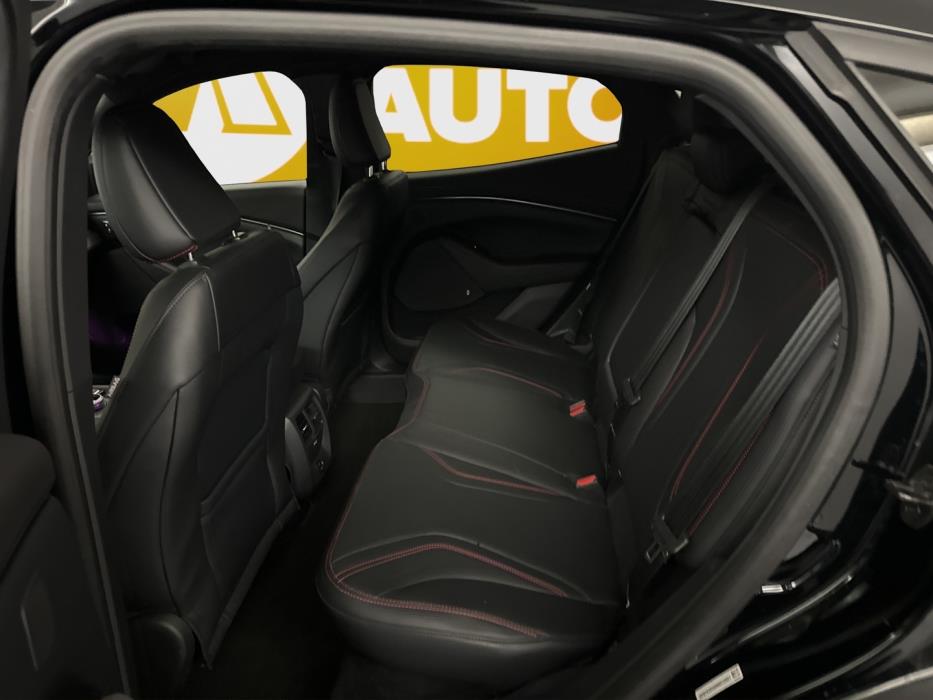 FORD Mustang Mach-E 2022