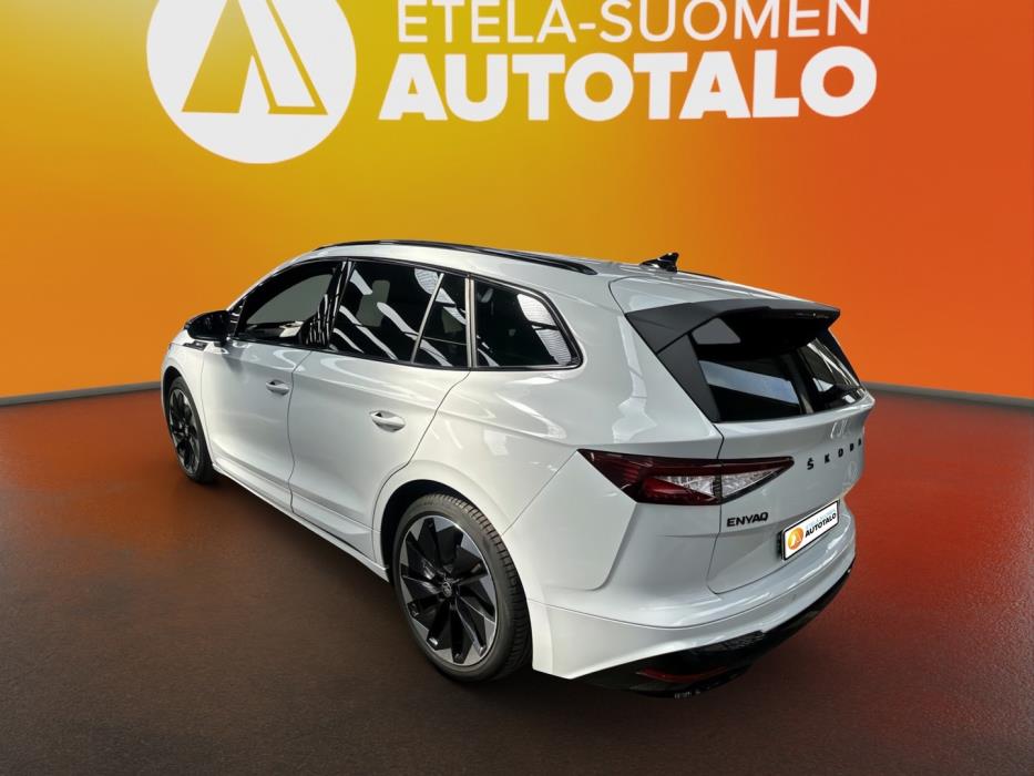 SKODA Enyaq 2023