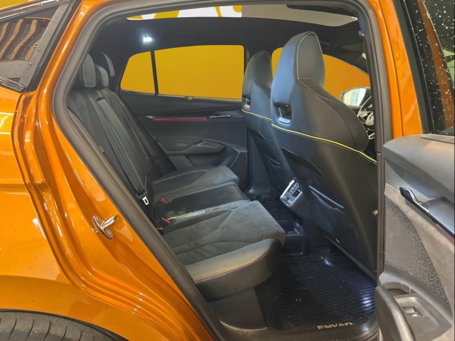 SKODA Enyaq 2024