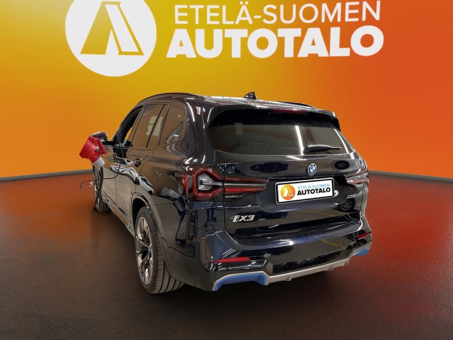 BMW iX3 2023