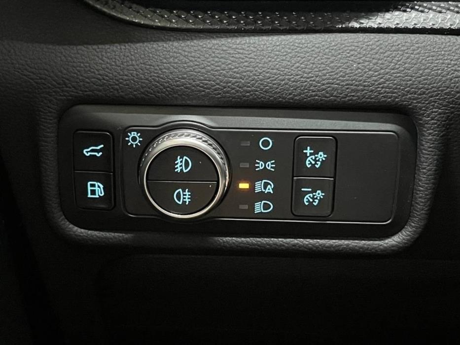 FORD Explorer 2021