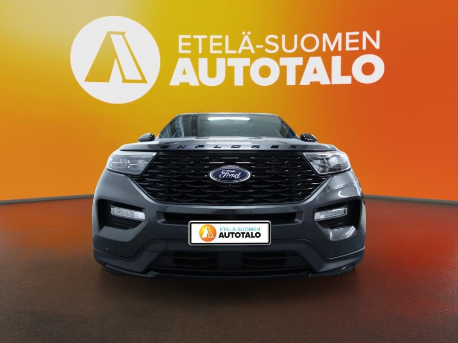 FORD Explorer 2021