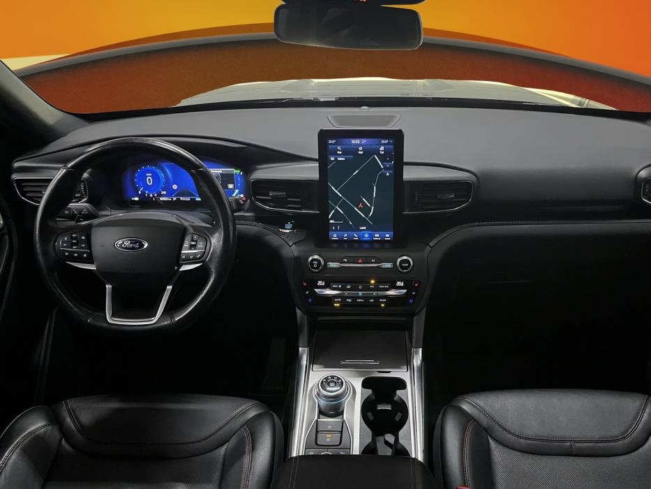 FORD Explorer 2021