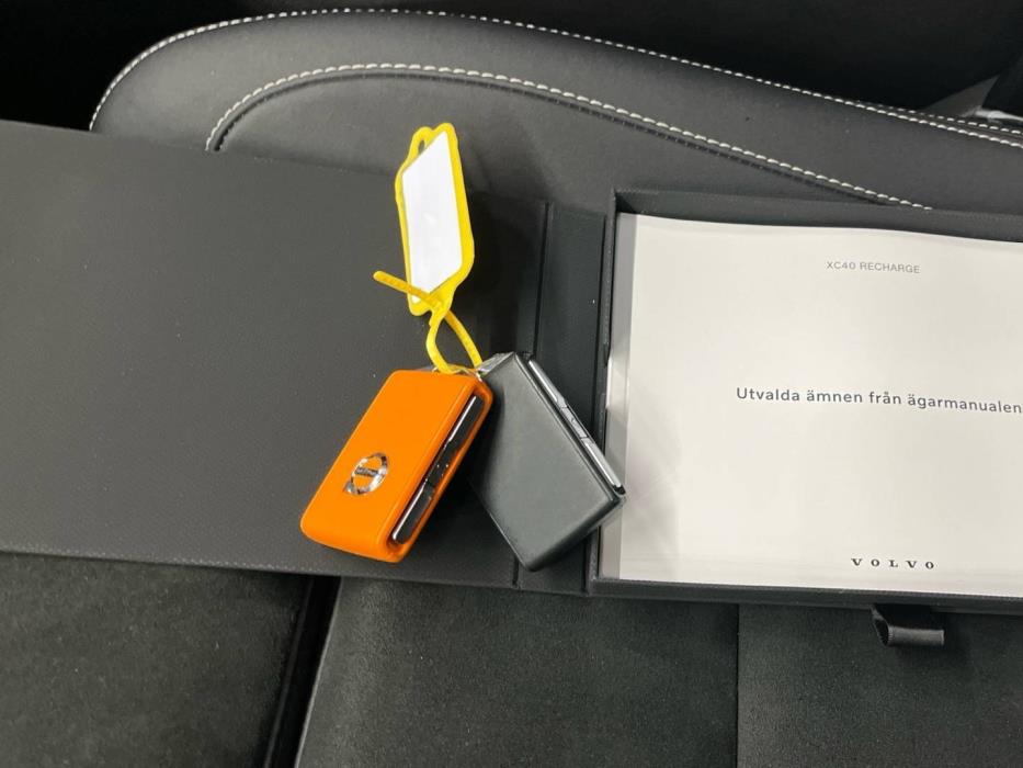 VOLVO XC40 2023