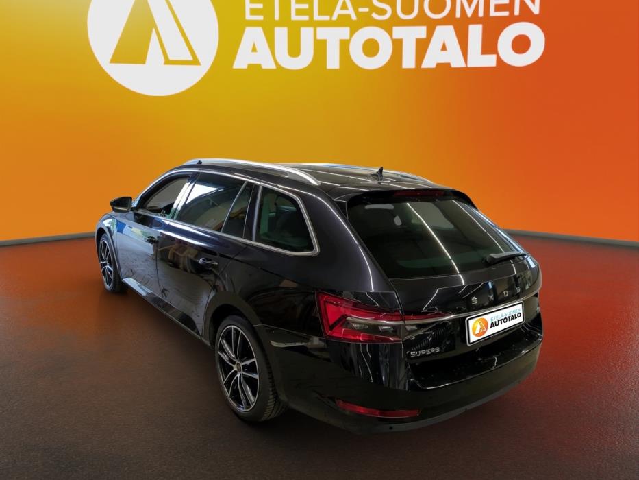 SKODA Superb 2023