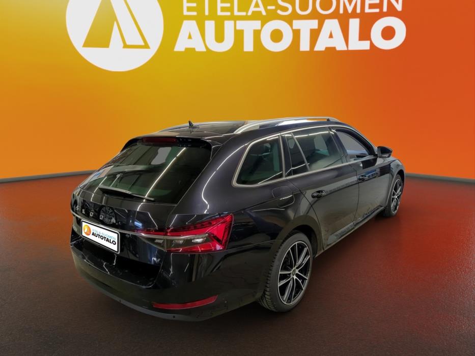 SKODA Superb 2023