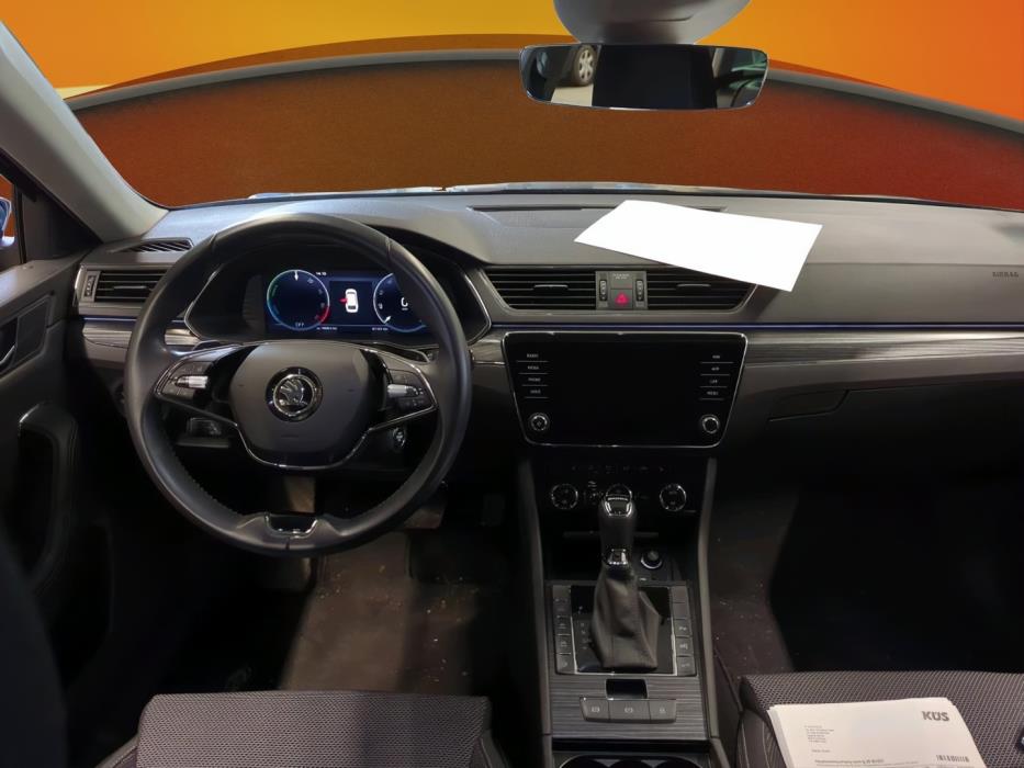 SKODA Superb 2023