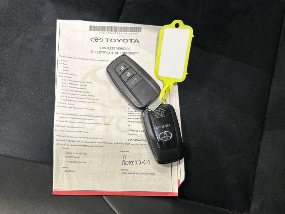 TOYOTA RAV4 2023