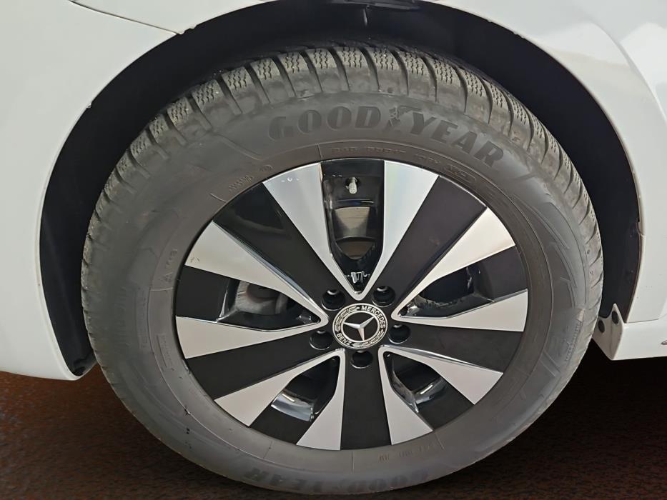 MERCEDES-BENZ EQV 2025