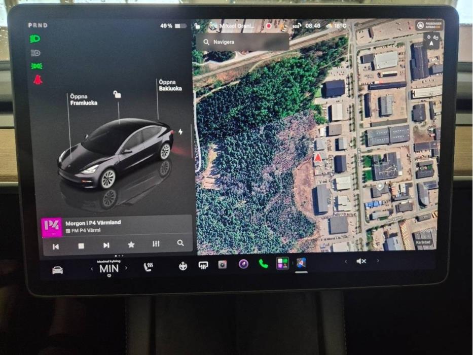 TESLA Model 3 2022