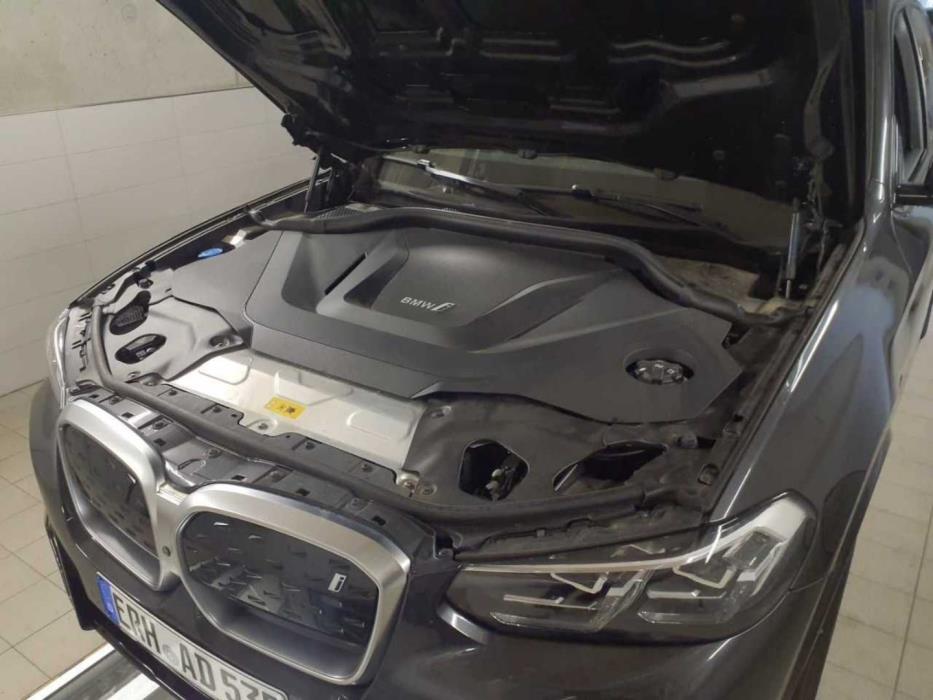 BMW iX3 2022