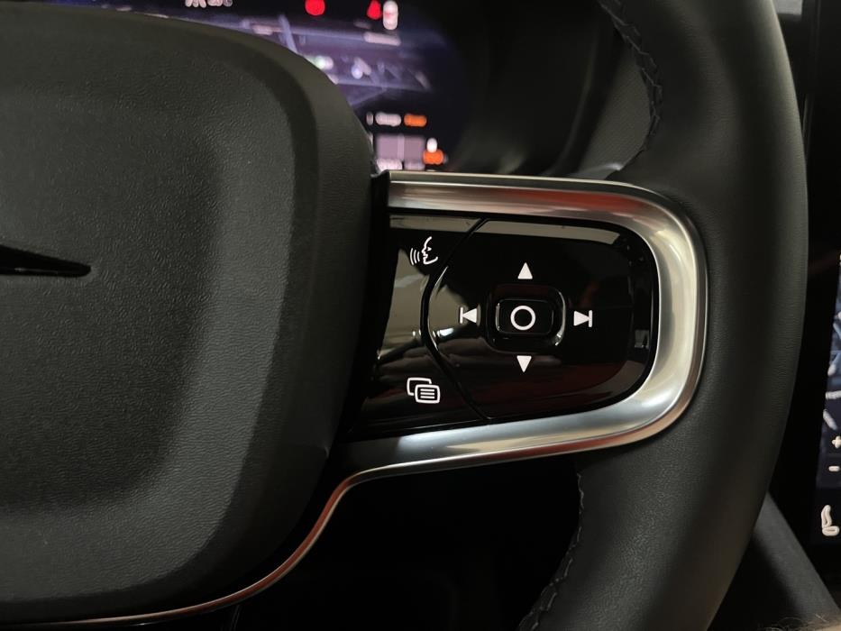 POLESTAR 2 2023