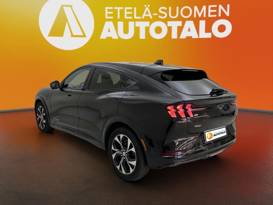 FORD Mustang Mach-E 2022