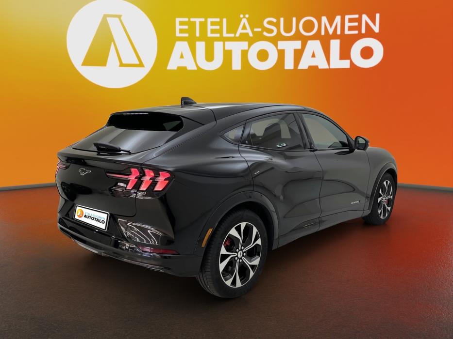 FORD Mustang Mach-E 2022