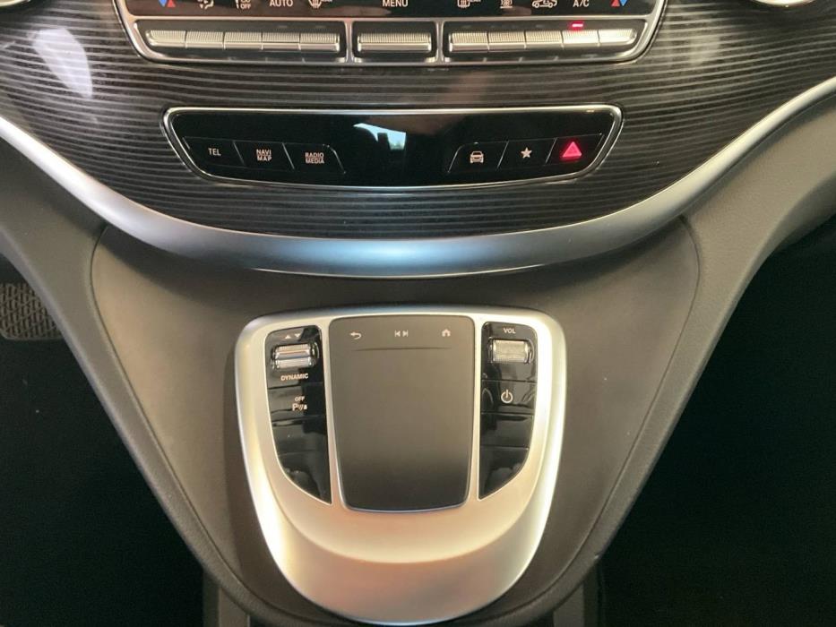 MERCEDES-BENZ EQV 2022
