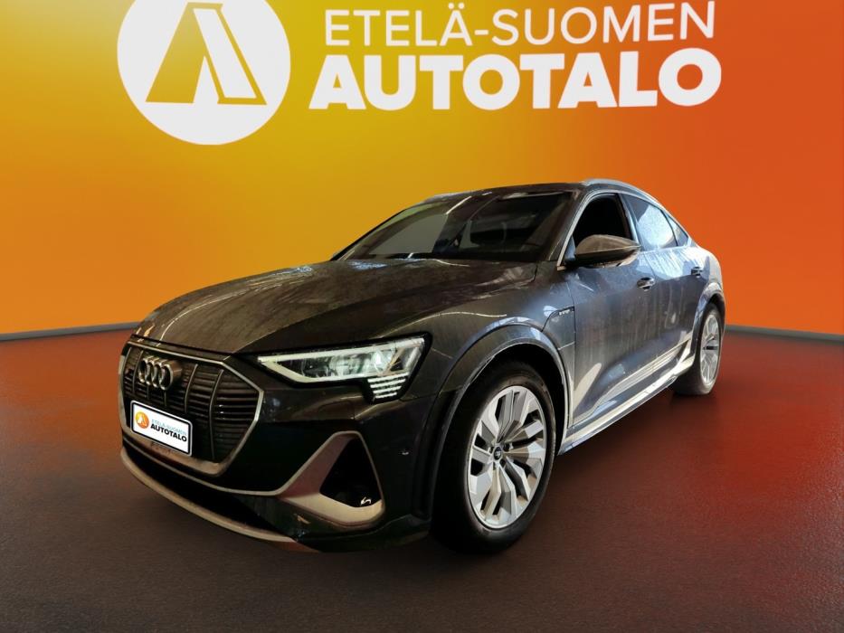 AUDI e-tron 2023