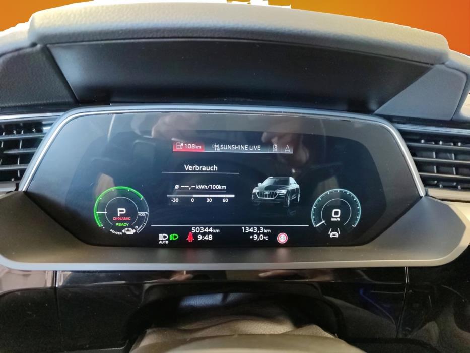 AUDI e-tron 2023