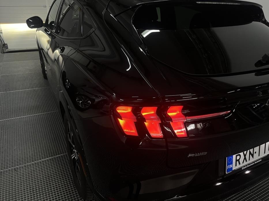 FORD Mustang Mach-E 2022