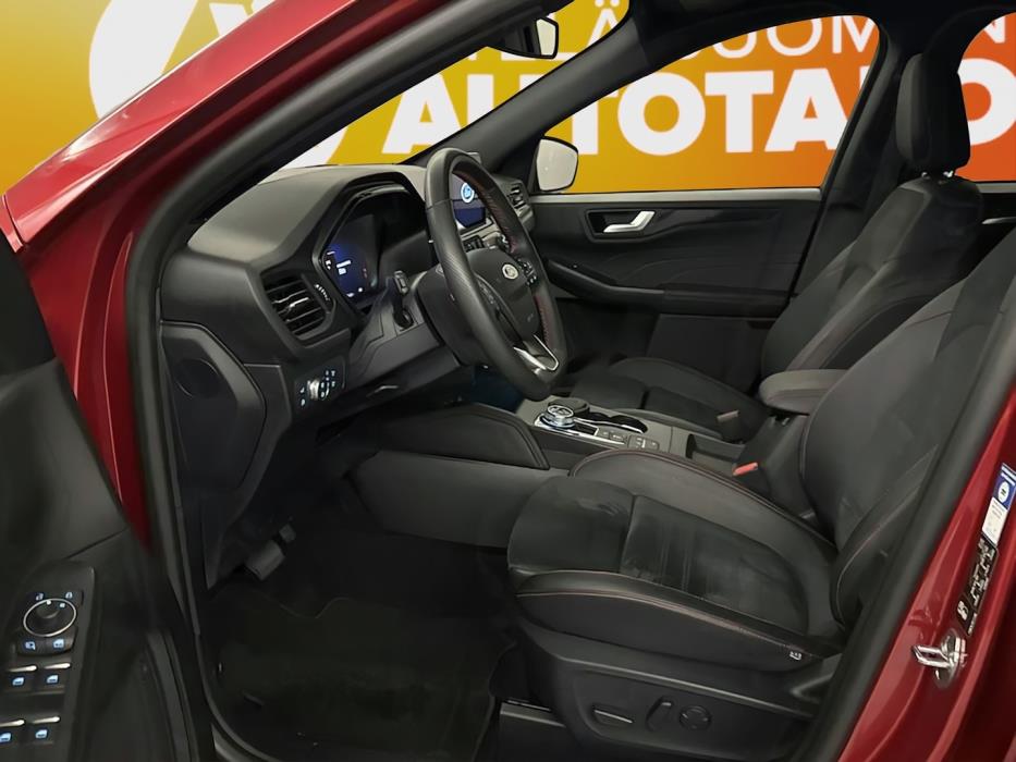 FORD Kuga 2023