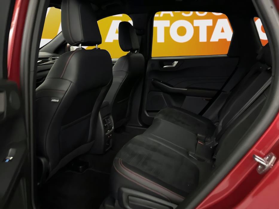 FORD Kuga 2023