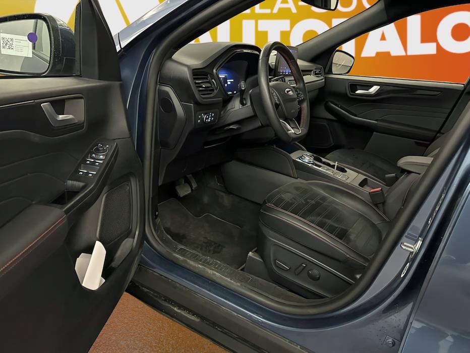 FORD Kuga 2023