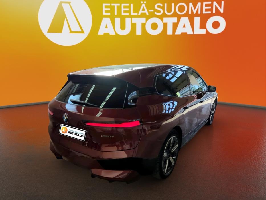 BMW iX 2023