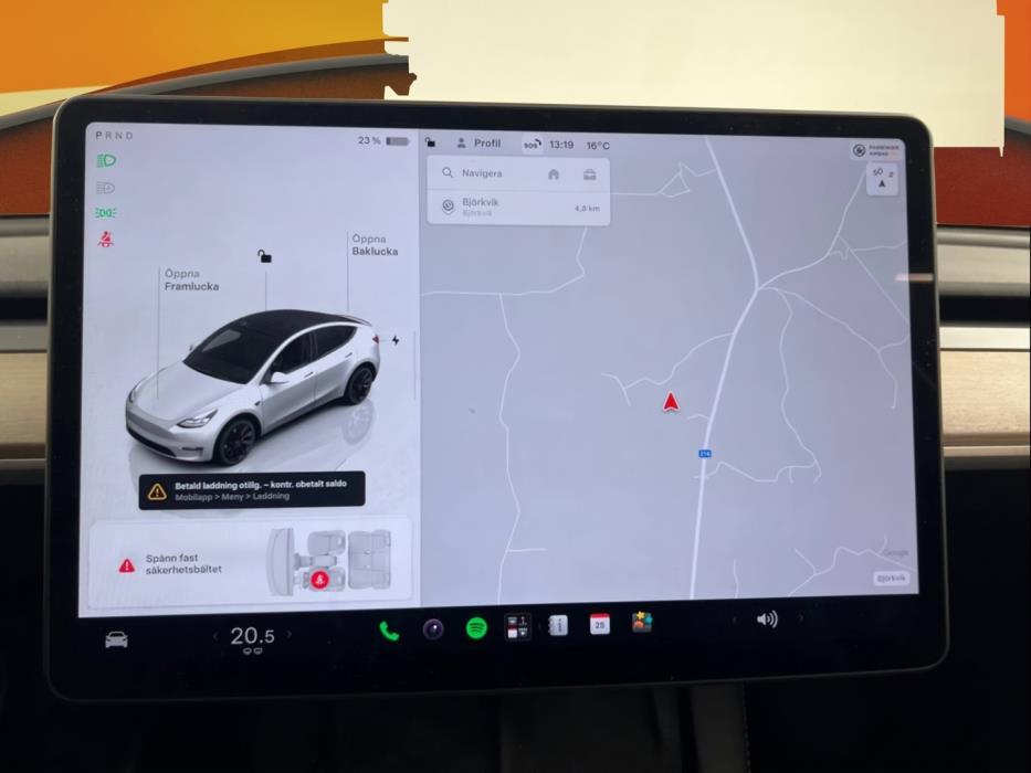 TESLA Model Y 2023