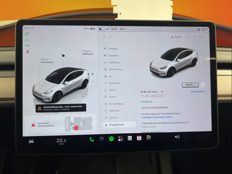 TESLA Model Y 2023
