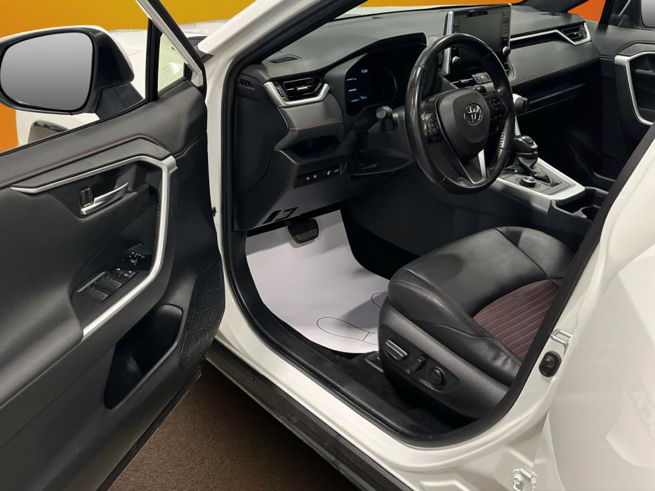 TOYOTA RAV4 Plug-in 2021